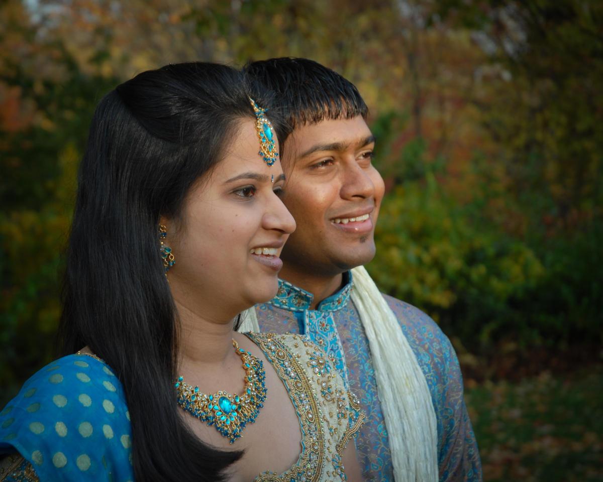 middle eastern traditional dress couple